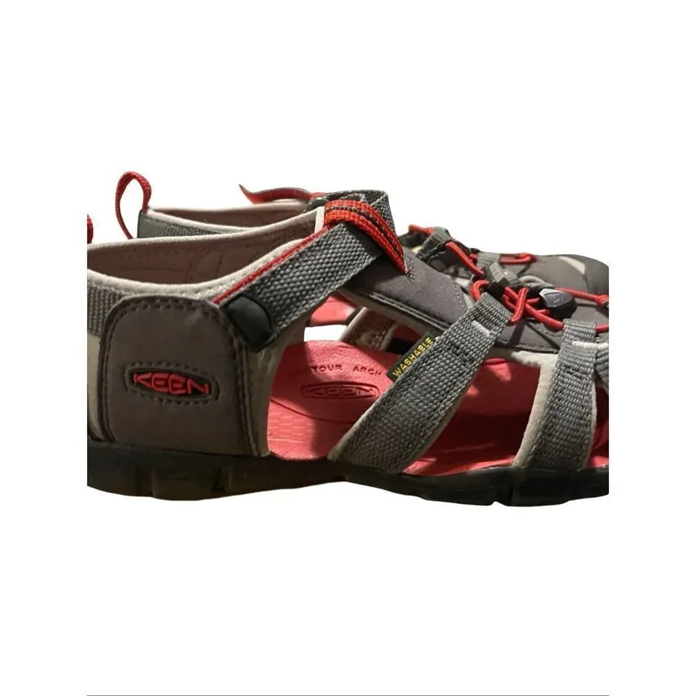 Keen Kids Gray Red Seacamp II CNX Waterproof Hiking Water Shoe Sandals Size 6